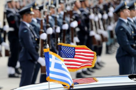 Εκλογές ΗΠΑ 2024: Πέντε πρέσβεις σκιαγραφούν τις σχέσεις Αθήνας – Ουάσιγκτον