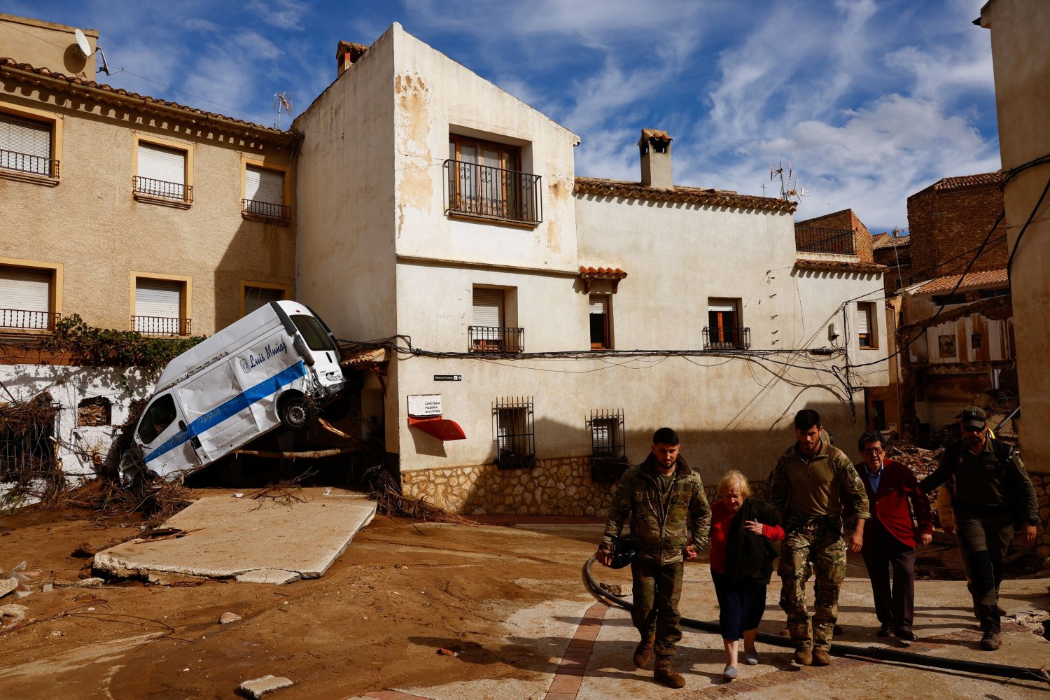 Tragedy in Spain with 64 dead: “We were trapped like mice”
 –