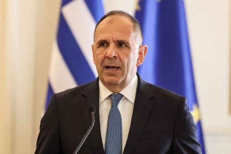 Βουλή: Τι έγινε στην ενημέρωση Γεραπετρίτη για Φιντάν – Η κόντρα Μπακογιάννη με Δούρου