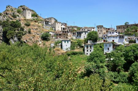 Η  αρκαδική Καστάνιτσα και γιατί τη φιλοξενεί το Spiegel online