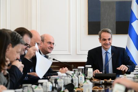 Μητσοτάκης: Λιγότεροι φόροι για τη μεσαία τάξη – Αιχμές κατά ΣΥΡΙΖΑ, ΠαΣοΚ