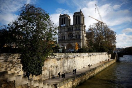 Notre-Dame : Το Παρίσι ξαναβρίσκει την ψυχή του