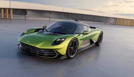 Aston Martin Valhalla: Στον παράδεισο των supercars