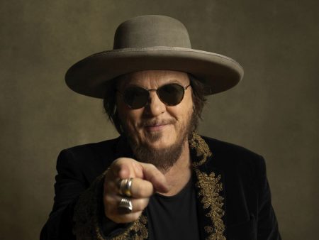 Zucchero: «H φράση «σε αγαπώ» έχει γίνει αναλώσιμη όπως τα χαρτομάντιλα»