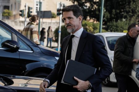 Ντε Γκρες: Στο ΦΕΚ η απόφαση ιθαγένειας για την τέως βασιλική οικογένεια