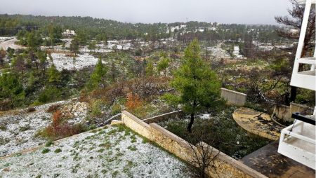 Καιρός: Επικαιροποίηση του έκτακτου δελτίου – Χιονιάς σε όλη τη χώρα – Πού χιόνισε πού θα χιονίσει