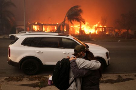 Φωτιά στο Λος Άντζελες: Γιατί ξεκίνησε – Οι λόγοι της εξάπλωσης εκτός της συνηθισμένης περιόδου