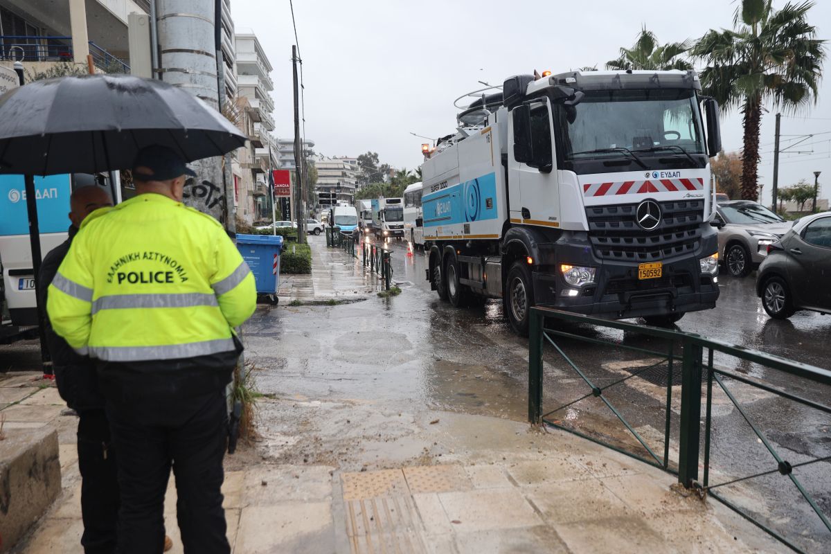 Γιατί πλημμύρισε με λύματα η Ποσειδώνος