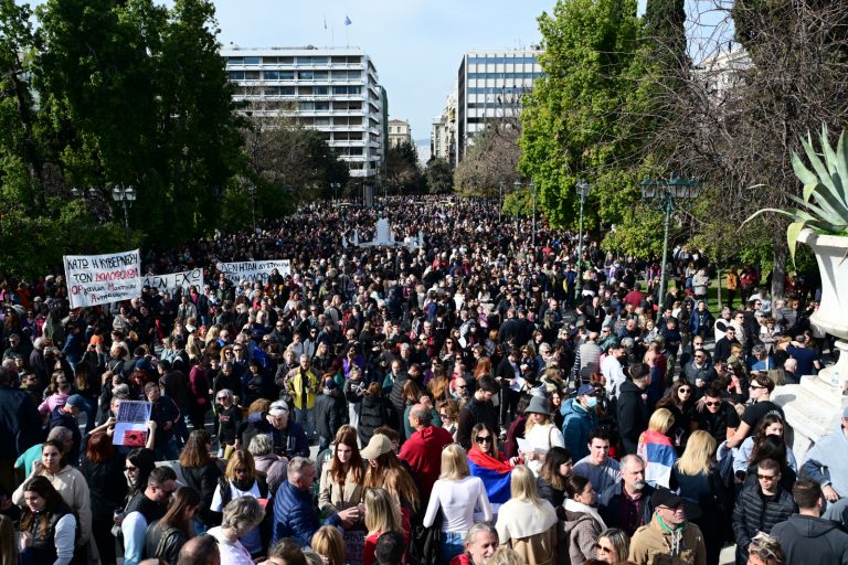 Τέμπη: Η ανακοίνωση της Αστυνομίας για το συλλαλητήριο και τα επεισόδια