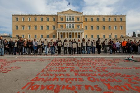 Η αλαζονεία σίγησε… ο λαός βροντοφώναξε