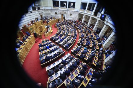 Βουλή: Σε τρίτο γύρο η εκλογή Προέδρου Δημοκρατίας – 160 ψήφους ο Τασούλας