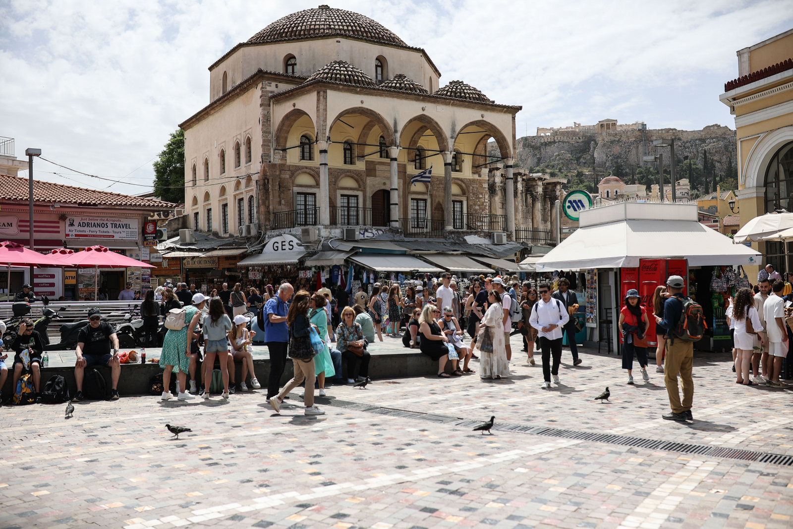 13ος μισθός: Την επαναφορά του στο Δημόσιο εξετάζει η κυβέρνηση – Το παρασκήνιο