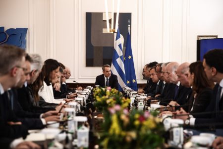 Ανασχηματισμός: Τι περιμένει η κυβέρνηση – Τα Τέμπη και η πολιτική πρόταση