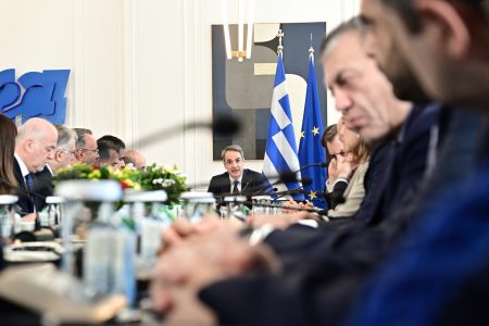 Κ. Μητσοτάκης για Τέμπη: Είμαστε εδώ για να ενώνουμε τους Έλληνες – Η χώρα έχει πληρώσει ακριβά τις πλατείες