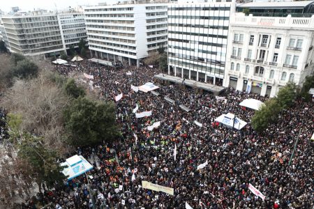 Η ώρα της δημοκρατίας