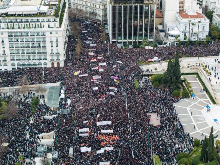 2 χρόνια Τέμπη: Οι Ελληνες στους δρόμους για την τραγωδία που σημάδεψε τη ζωή όλων – Συνεχής ενημέρωση