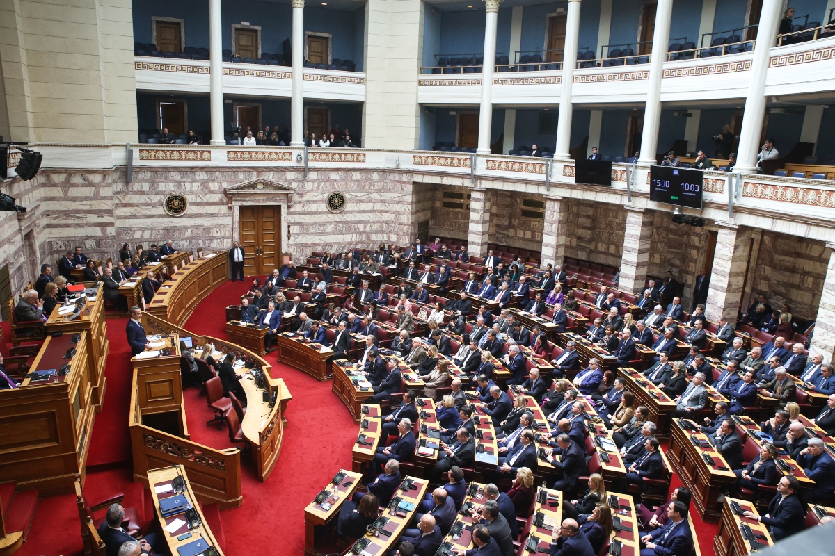 Πρόταση δυσπιστίας: Οι 85 βουλευτές που υπέγραψαν το κείμενο