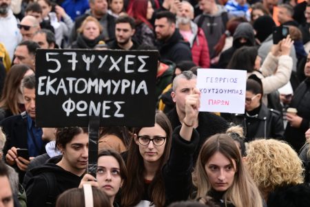 Συλλαλητήριο για τα Τέμπη: Ένα εκατομμύριο Ελέφαντες στο Σύνταγμα